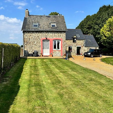 La Perruche Holiday Gite Heusse Exterior photo