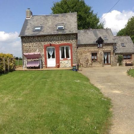 La Perruche Holiday Gite Heusse Exterior photo